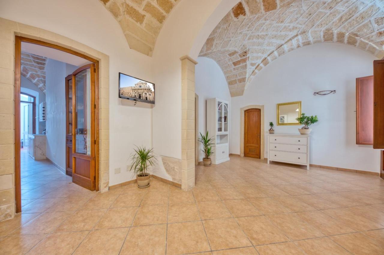 Corte Anibaldi Apartment Lecce Exteriör bild